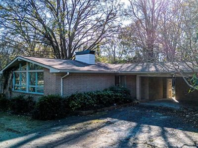 789 Glenn Carrie Road