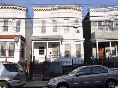 681 E 243rd Street