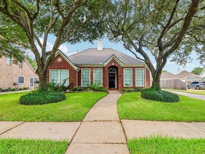 1906 Dawn Hollow Ln