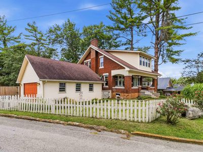 138 Crawford Ave
