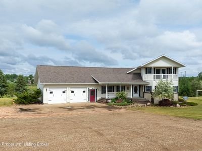 525 River Dr