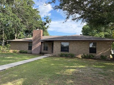 2417 Roslyn Ln