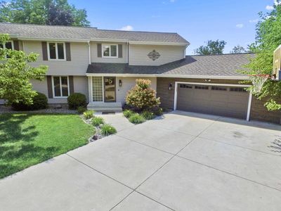 731 Thornecrest Court