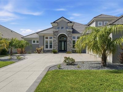 2210 N Peakview Loop