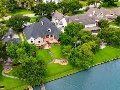 7815 Lake Mist Ct
