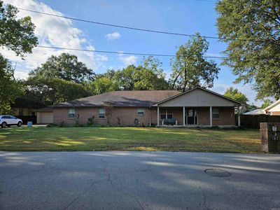 201 W Mississippi St