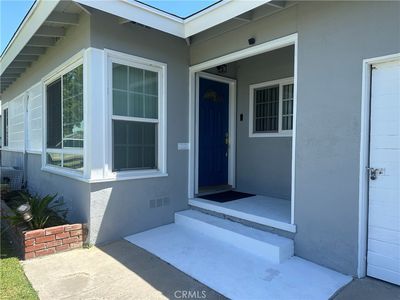 12230 Dunrobin Ave