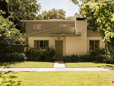 5434 Village Grn