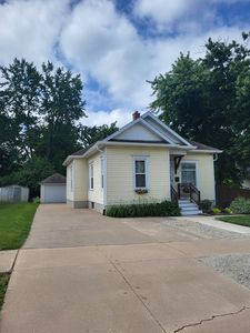 Property at 107 E 1st St, Streator, IL