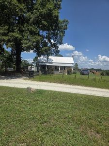 Property at 40 Allgood Rd, Carlton, GA