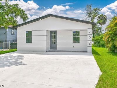 2219 Carver Ave