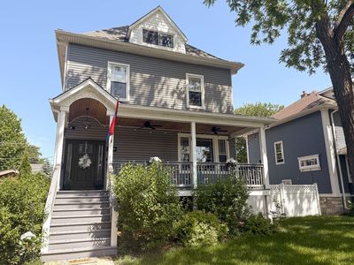 3239 Wesley Ave