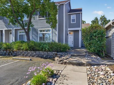 3127 Woods Cir