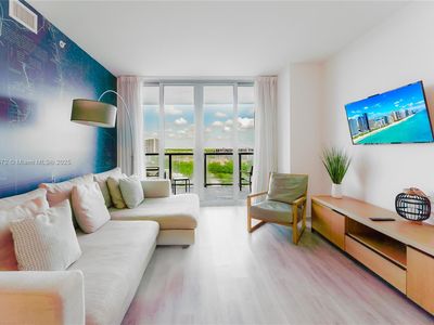 2602 E Hallandale Beach Blvd #R1206