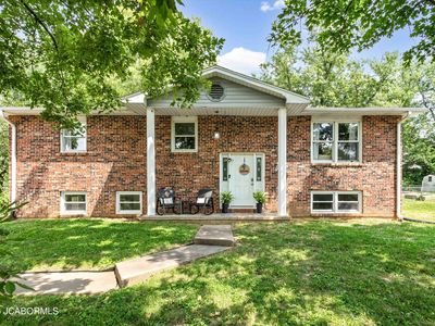 1002 Randall Ln