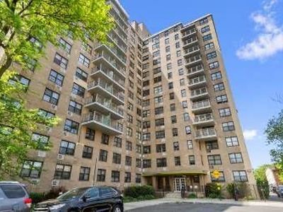 1996 Newbold Ave #407