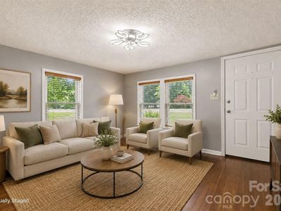 5196 Green Rd