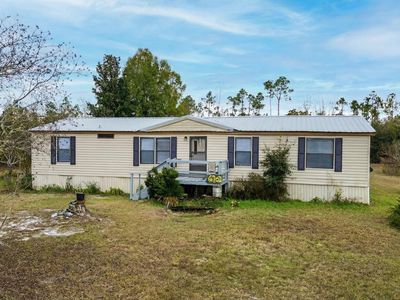 Property at 6702 Oakenshaw Dr, Youngstown, FL