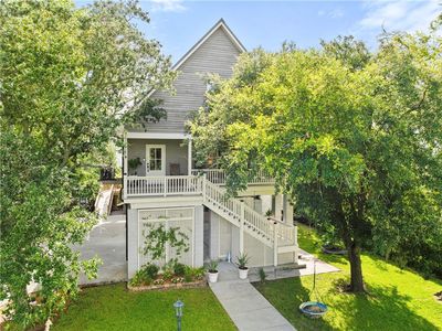 225 West St