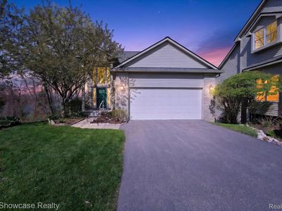 707 Pointe Ct