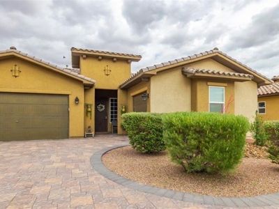 2556 Coral Sky Ct