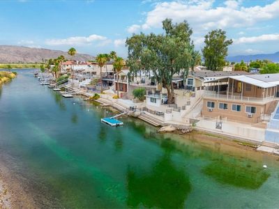 1933 Riverside Dr
