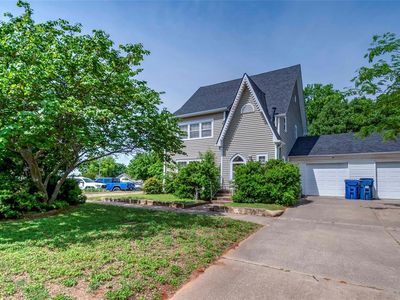 813 Steele Ave