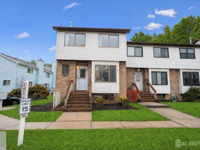 9 Wood Acres Dr