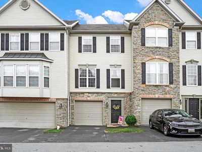 2766 Hunters Crest Dr #2