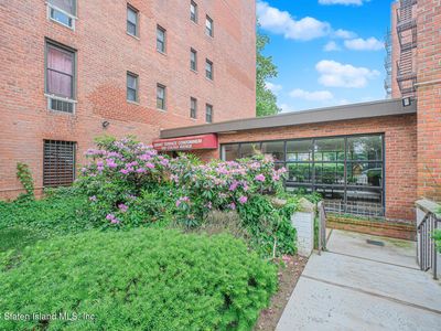 100 Colfax Ave APT 1E