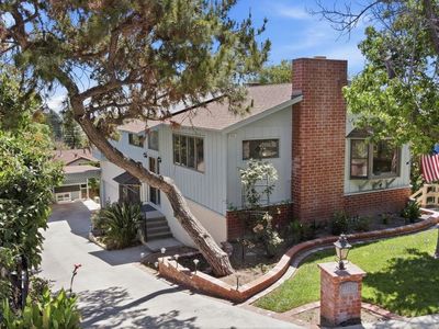 379 Foothill Dr