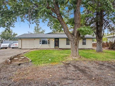 Property at 270 Kinne Ln, Selah, WA