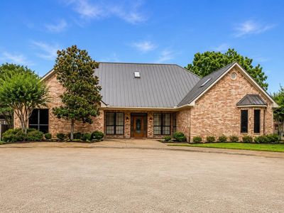 706 Park Place Dr