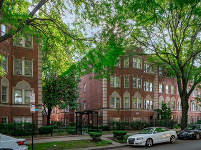 6131 N Hoyne Ave APT G