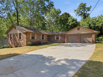 5569 Shadow Rock Dr