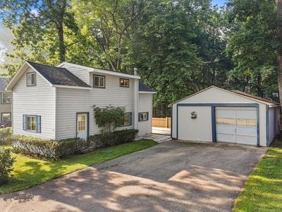 1605 Jackson Park DRIVE