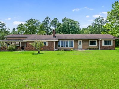 1310 Carlis Ln