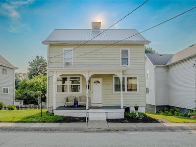 158 Gross Ave