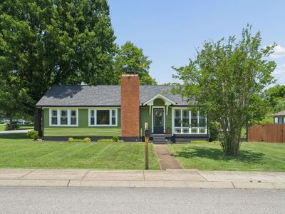 300 Drake St