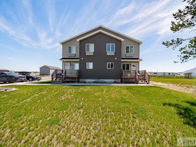 2302 Trails End