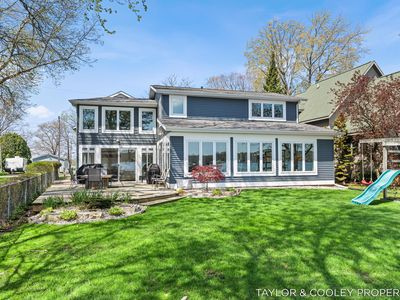 3185 Elmwood Beach Rd