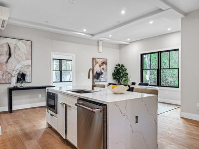 1 Marion St #4