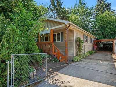 303 W Calumet St