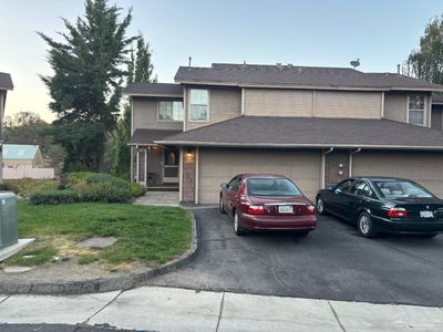 18571 Glenview Ct