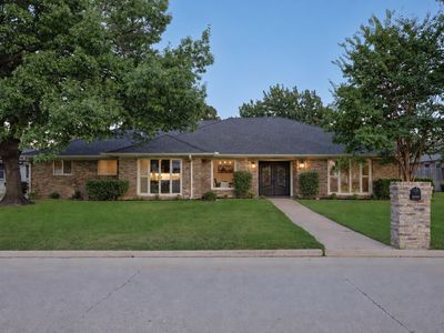 110 Oakmont Dr