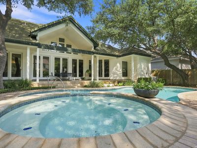 5 INWOOD TERRACE DR
