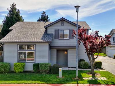 6334 Laguna Mirage Ln