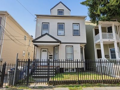 172 Godwin Ave