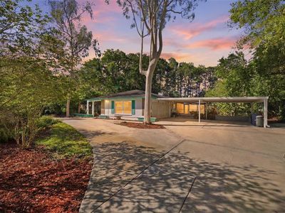 9116 Lakeview Dr