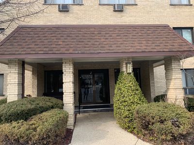 7211 Wolf Rd #412A